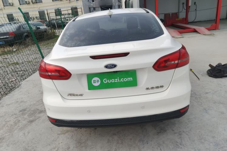 Used Ford Focus 2018 Sedan Classic 1.6L Automatic Trendy SmartDrive Edition