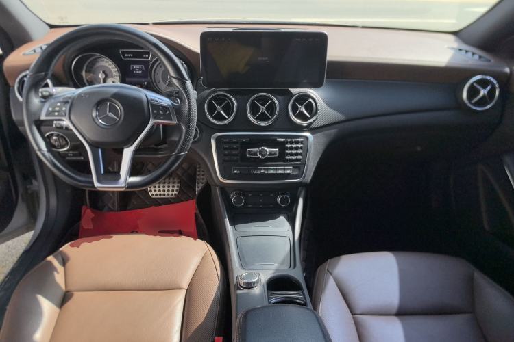 Used Mercedes-Benz CLA 2014 CLA 260 4MATIC
