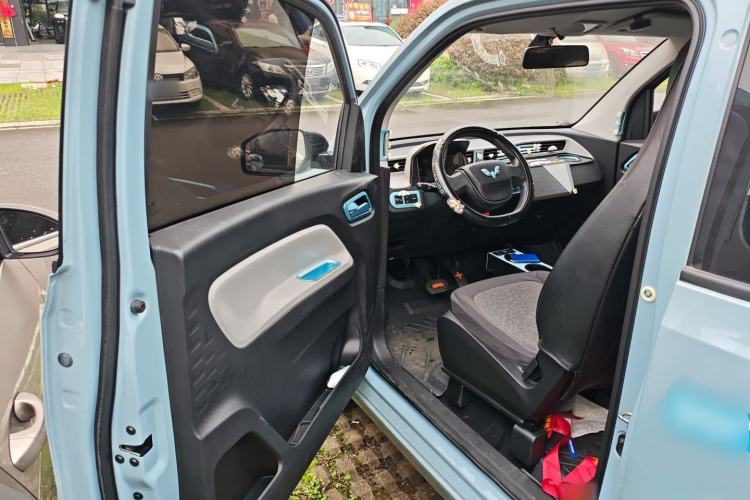 Used Wuling Hongguang MINIEV 2020 Lite Version Lithium Iron Phosphate Driver Seat