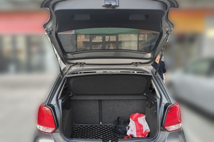 Used Volkswagen Polo 2011 1.4L Manual ZhiShang Edition
