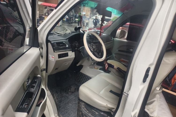 Used Jinbei New Hiace X30L 2019 1.5L Van Business Edition China VI SWC15M Driver Seat