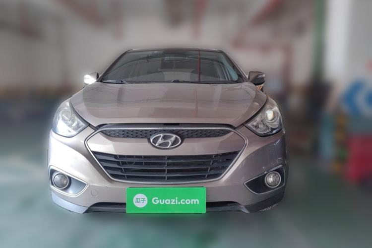 Used Hyundai ix35 2012 2.0L Manual Two-Wheel Drive New Edition GL