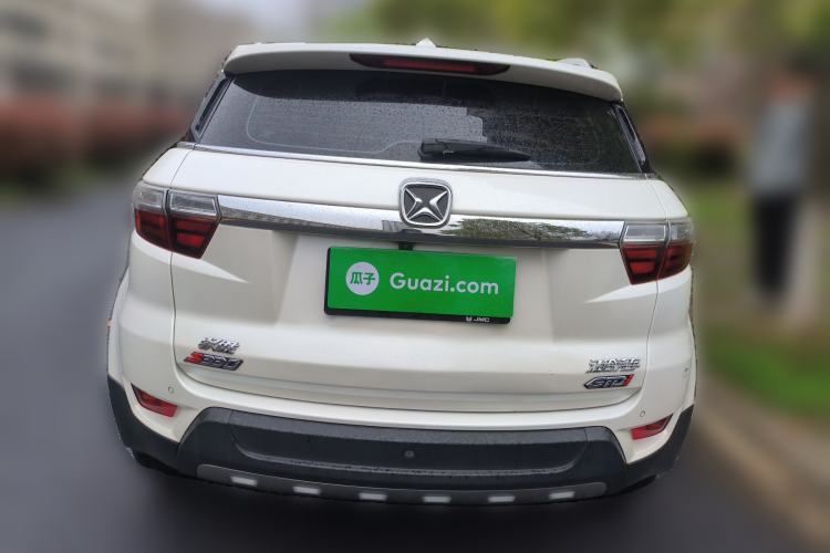 Used JMC Yusheng S330 2016 1.5L GTDi Automatic Two-Wheel Drive Flagship Edition Rear