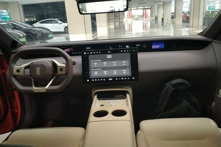 Used Avatr 06 2025 Pro Range-Extended Edition Center Console