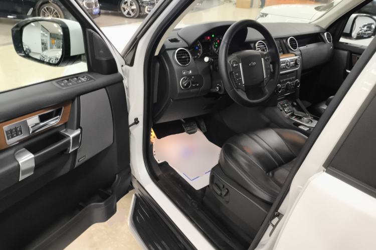 Used Land Rover Discovery 2016 3.0 SC Obsidian Black Heritage Edition HSE