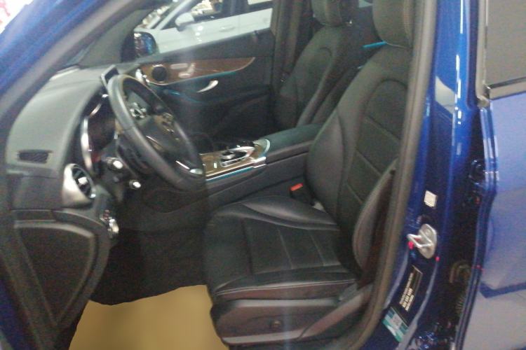 Used Mercedes-Benz GLC Coupe 2019 Facelift GLC 260 4MATIC Coupe SUV Left Front Seat