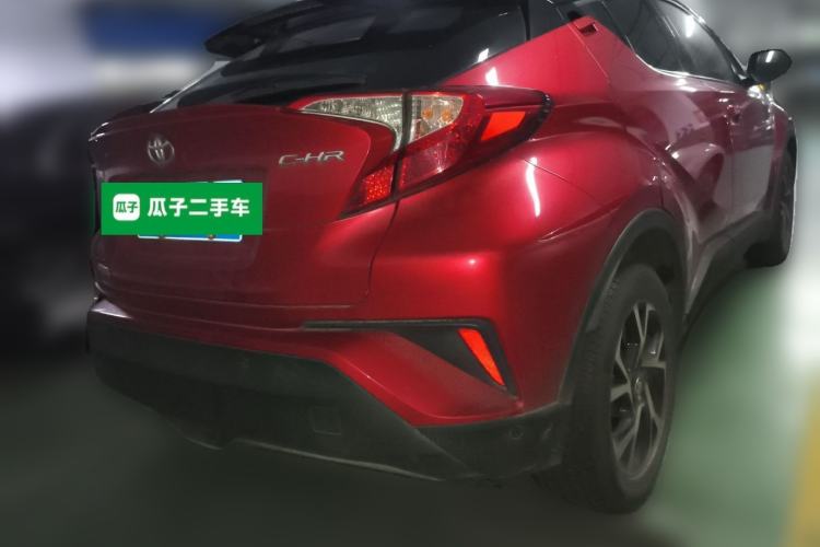 Used Toyota C-HR 2018 2.0L Leading with Sunroof China VI Standard Rear Right 45 Deg