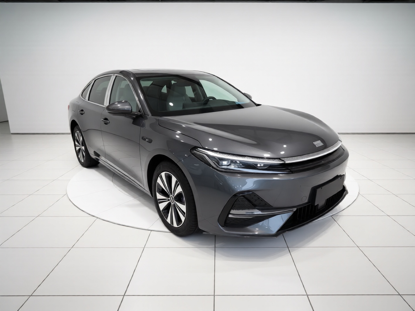 Geely Galaxy A7 2025 Model EM-i 150km Exploration+ Edition — снимка 3