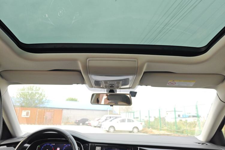 Used Volkswagen Passat 2019 330TSI Luxury Edition China VI Standard Headliner