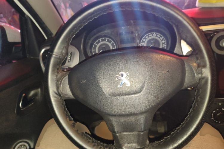 Used Peugeot 301 2016 1.6L Manual Comfort Edition
