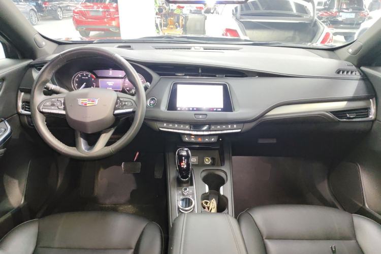 Used Cadillac XT4 2023 28T Two-Wheel-Drive Luxury Version