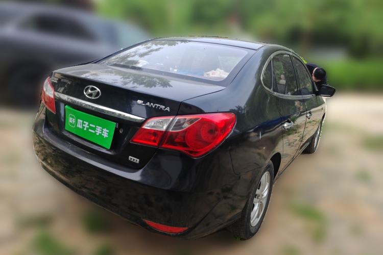 Used Hyundai Celesta 2011 1.6L Manual Comfort Edition Rear Right 45 Deg