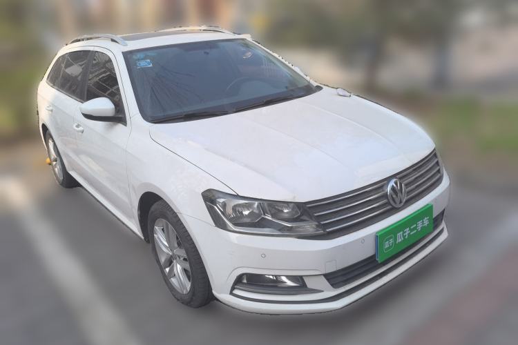 Used Volkswagen Gran Lavida 2015 1.6L Automatic Comfort Edition
