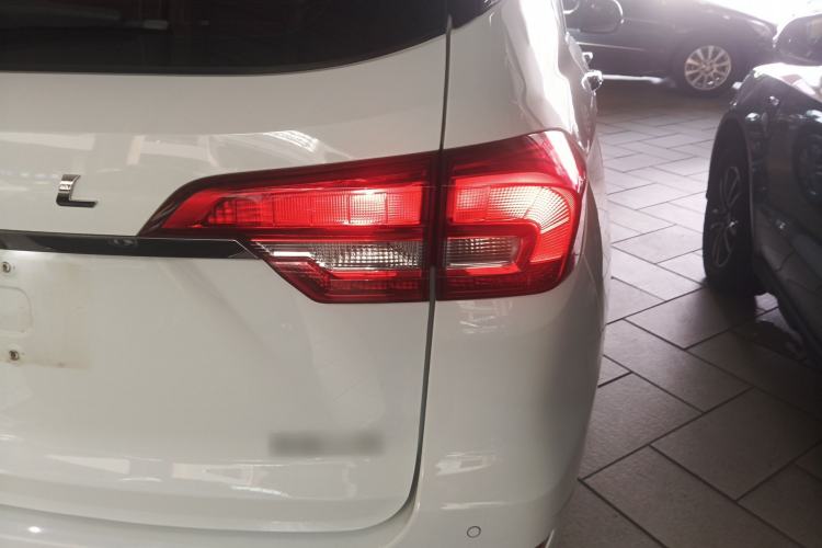 Used Haval M6 2018 Revised Version 1.5T DCT Two-Wheel Drive Elite Edition Right Rear Taillight