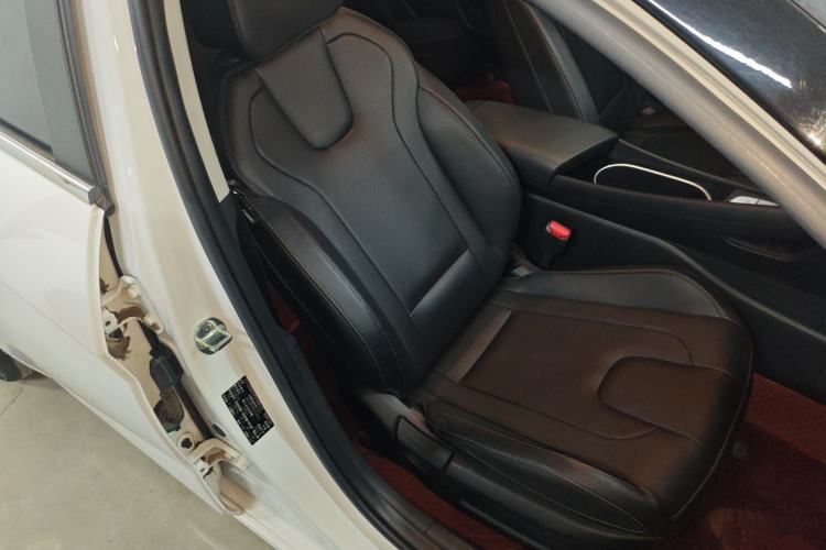 Used Hyundai Elantra 2022 1.5L CVT LUX Prestige Edition
