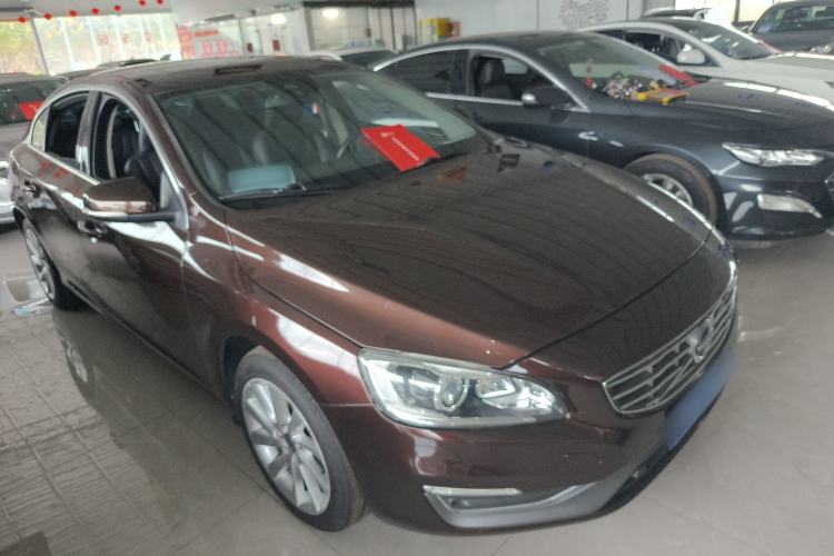 Used Volvo S60 2017 S60L T4 Smart Range Edition Front Right 45 Deg