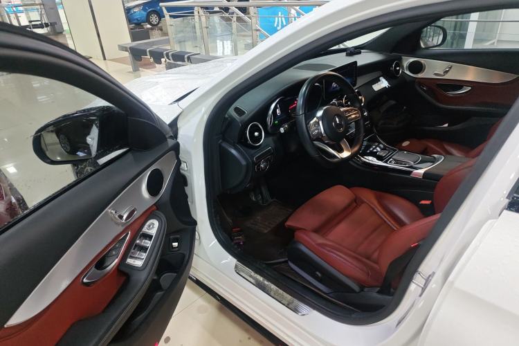 Used Mercedes-Benz C-Class 2019 C 260 Sport Edition Driver Seat