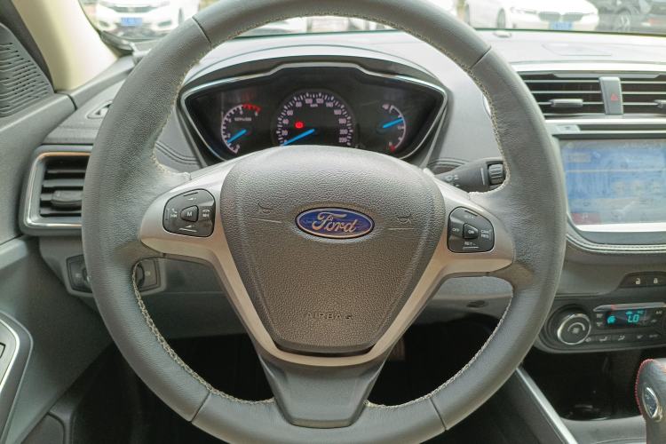 Used Ford Escort 2017 Happiness Edition 1.5L Automatic Fashion Version