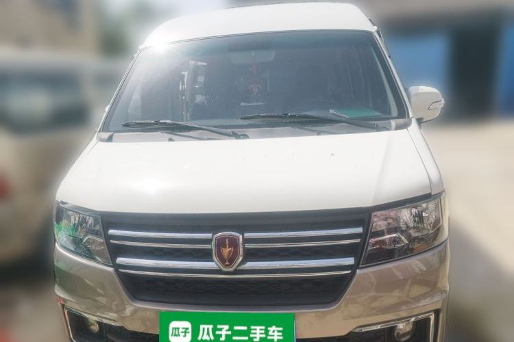 Used Jinbei New Hiace S 2023 1.5L Wealth Edition Passenger Van 5/6/7-Seater Non-Air-Conditioned Version SWC15M Front