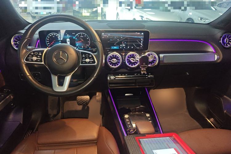 Used Mercedes-Benz GLB 2020 Facelift GLB 200 Fashion Edition Center Console