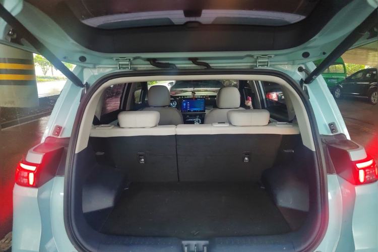 Used AION Y 2021 70 Intelligent Edition Trunk