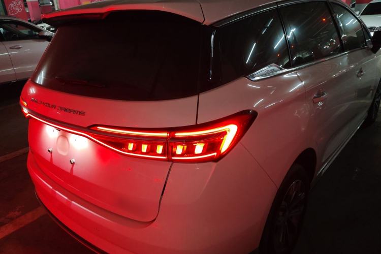 Used BYD Song MAX 2021 Upgraded Model 1.5T Automatic Luxury 6-Seater