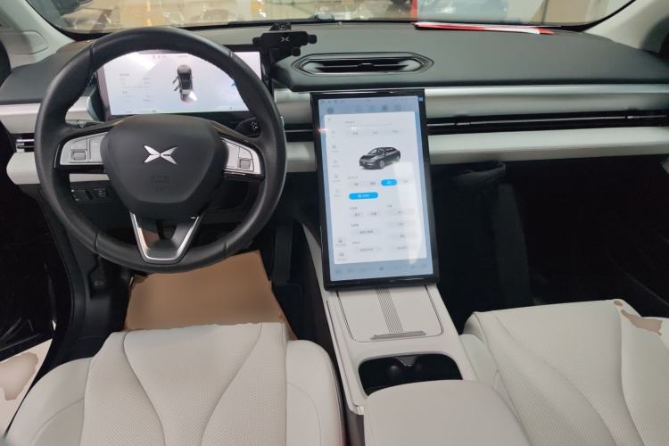 Used XPeng P5 2024 500 Plus Edition Center Console