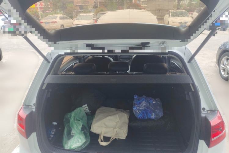 Used Volkswagen Golf 2016 1.6L Manual Fashion Edition Trunk