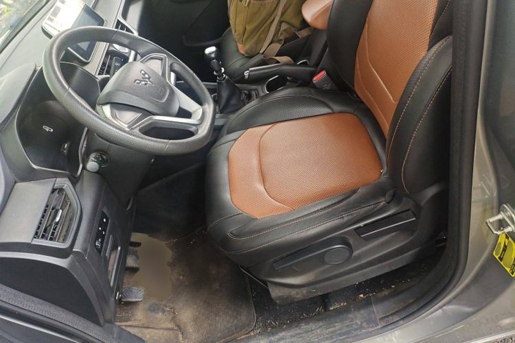 Used Wuling Hongguang S3 2019 1.5T Manual Comfort Edition China VI Standard