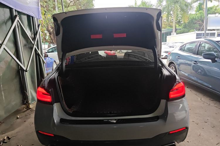 Used BMW 5 Series 2022 525Li M Sport Package Trunk