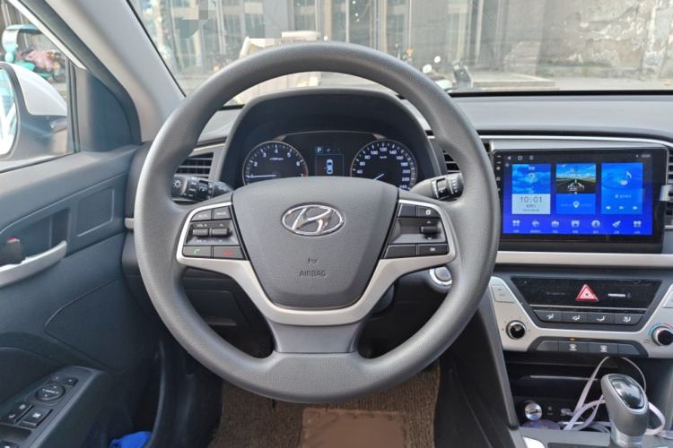 Used Hyundai Elantra (6th Generation / Lingdong) 2016 1.6L Automatic ZhiXuan – Elite Version Steering Wheel