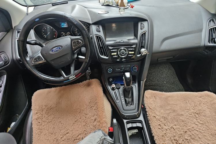 Used Ford Focus 2018 Sedan Classic 1.6L Automatic Trendy SmartDrive Edition