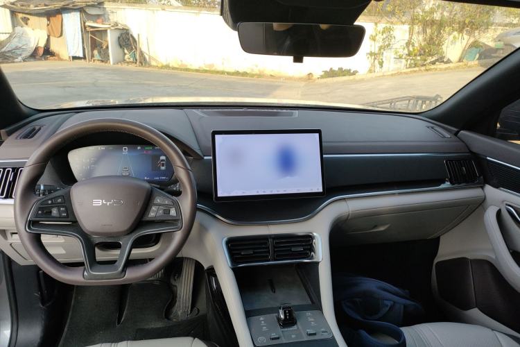 Used BYD Song PLUS New Energy 2025 EV 520km Luxury Version
