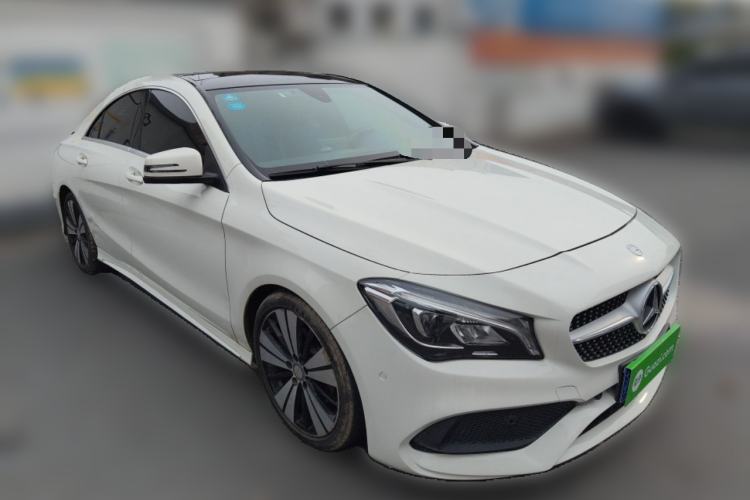 Used Mercedes-Benz CLA 2016 CLA 200 Style Edition Front Right 45 Deg