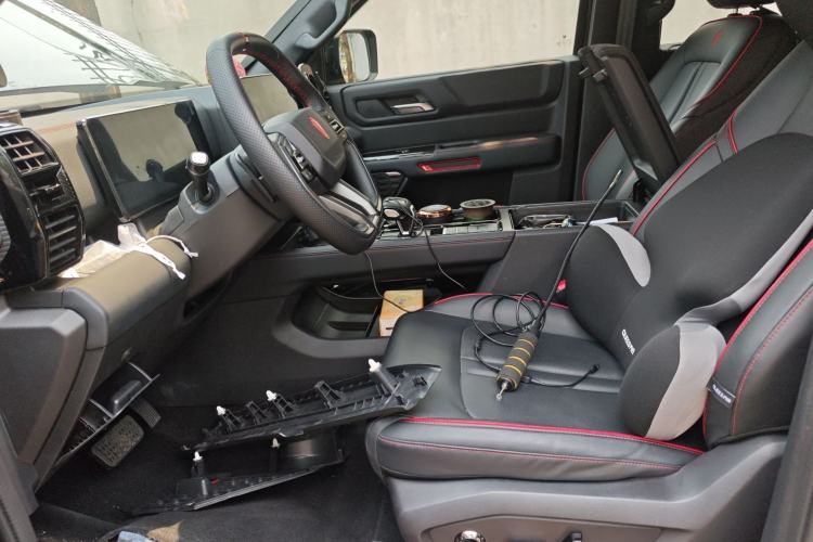 Used JMC DaDao 2024 Explorer 2.3T Diesel Automatic 4x4 Extreme Edition Left Front Seat