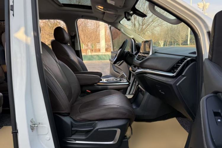 Used SAIC MAXUS G20 2020 2.0T Gasoline Automatic Luxury Edition