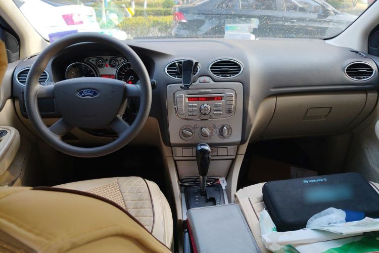 Used Ford Focus 2011 Sedan 1.8L Automatic Fashion Edition