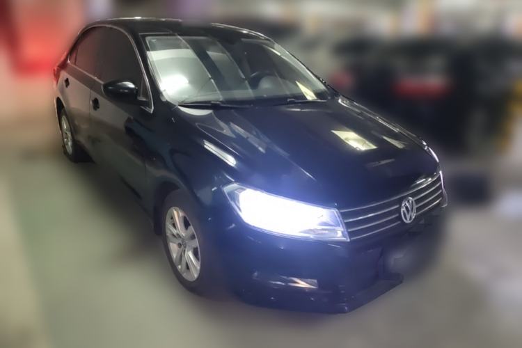 Used Volkswagen Santana 2018 1.5L Automatic Comfort Edition Front Right 45 Deg