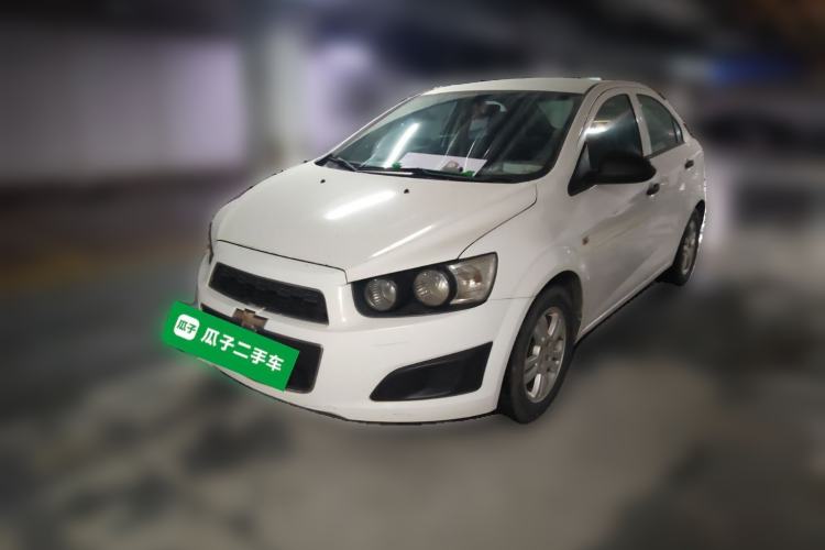 Used Chevrolet Aveo Sonic 2011 Sedan 1.4L MT SL