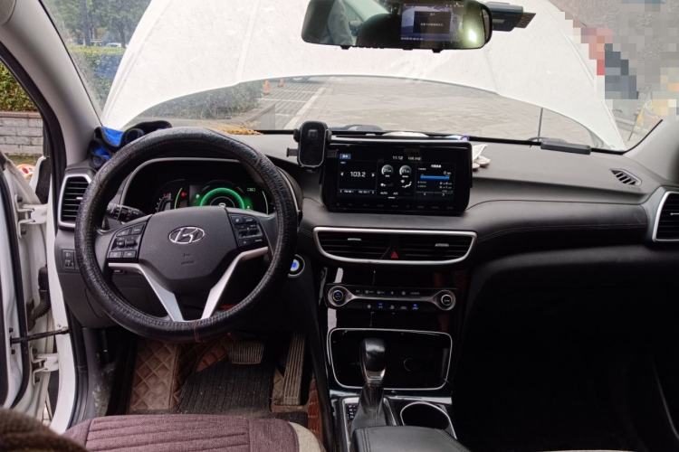 Used Hyundai Tucson 2019 280TGDi Dual-Clutch Two-Wheel Drive Fashion Edition China VI Standard