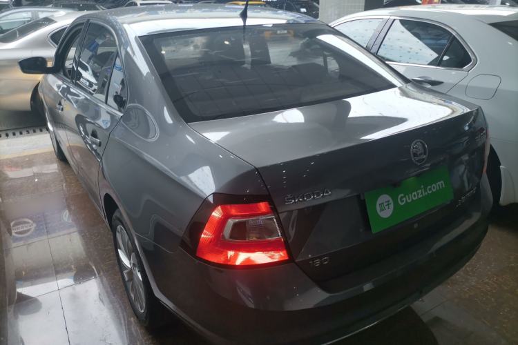 Used Skoda Rapid 2018 1.6L Automatic Comfort Edition
