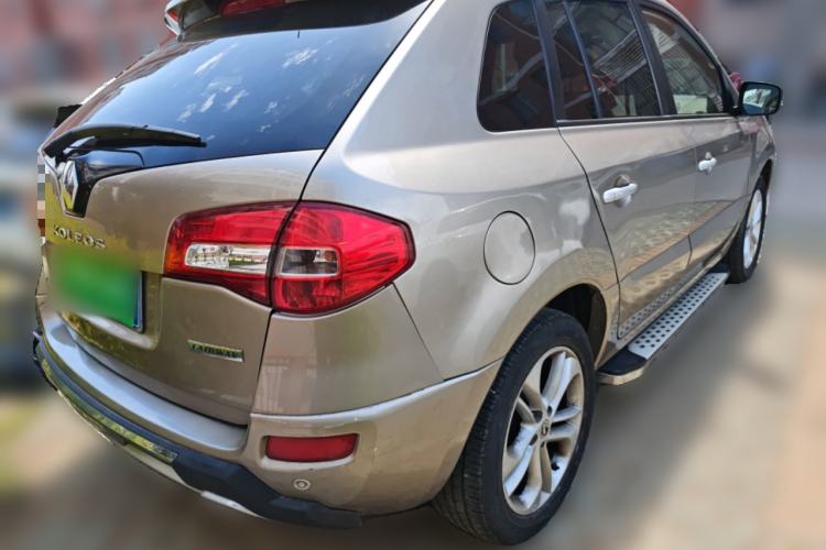 Used Renault Koleos 2012 2.5L Two-Wheel Drive Comfort Edition with Navigation