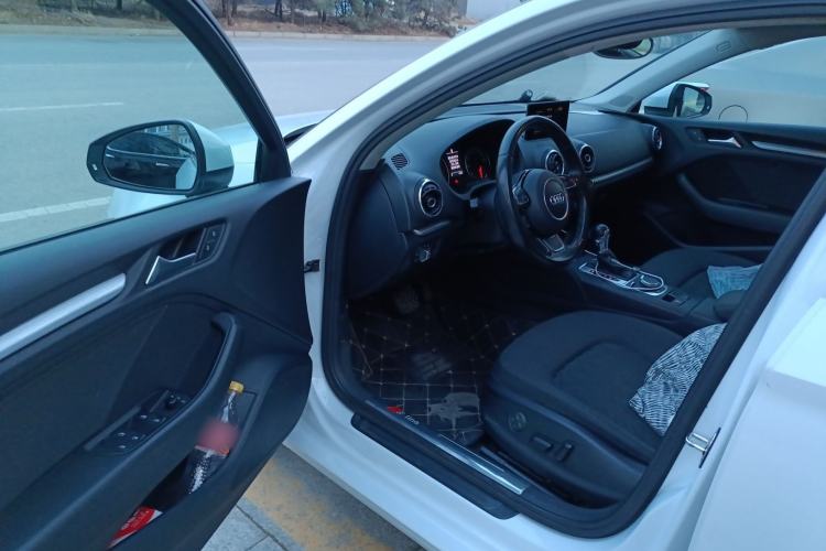 Used Audi A3 2015 Limousine 35 TFSI Millionth Anniversary Intelligent Leading Model
