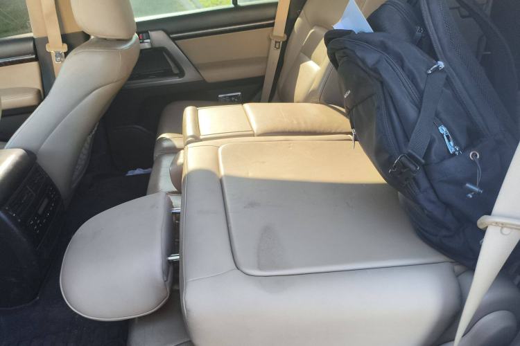 Used Toyota Land Cruiser 2010 4.7L Automatic VX
