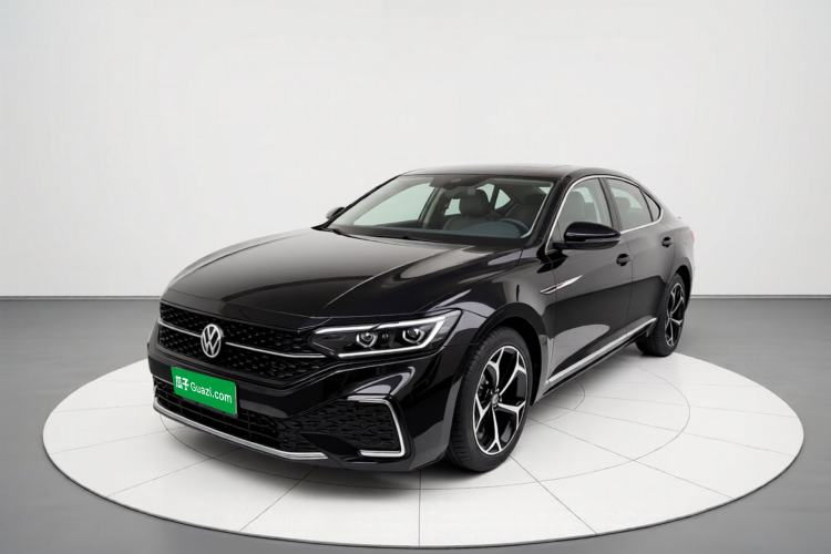 Used Volkswagen Passat 2023 330TSI Starry Luxury Edition