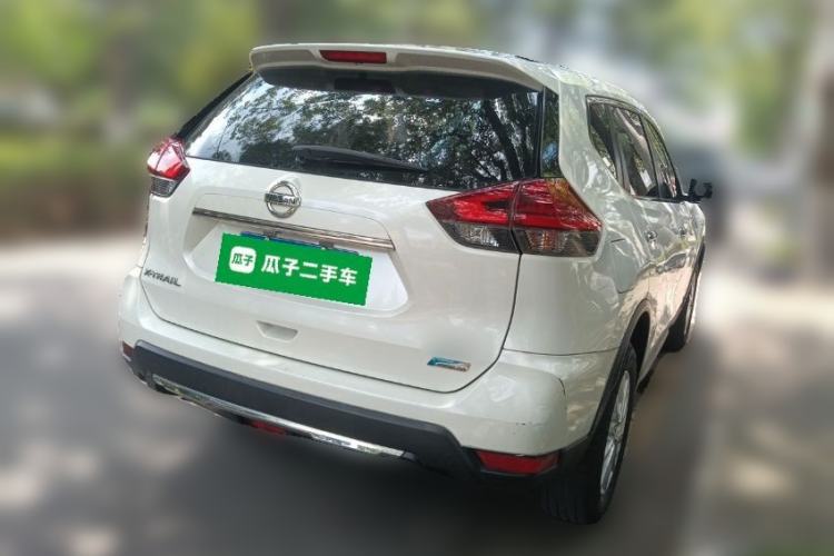 Ojetý Nissan X-Trail 2017 2.0L CVT Comfort Edition 2WD