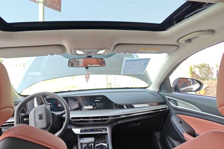 Used Changan Eado 2022 PLUS Blue Whale NE 1.4T GDI DCT Prestige Edition
