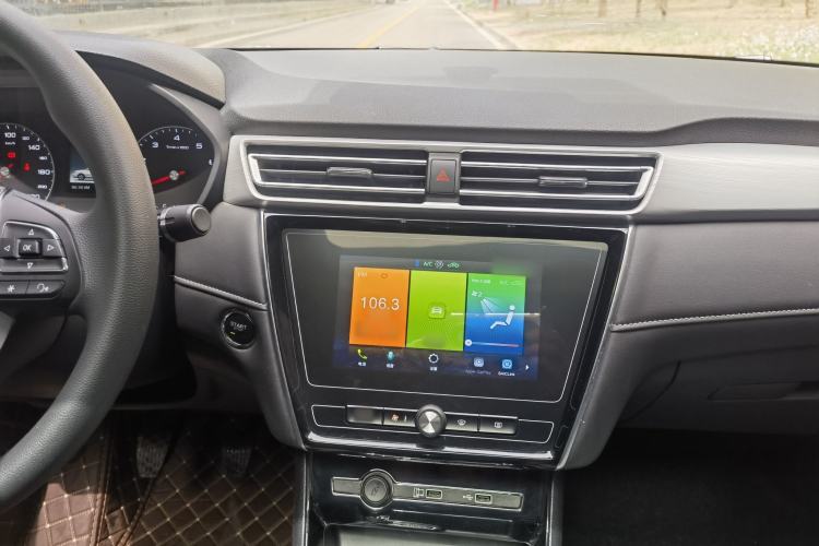 Used Roewe i5 2020 1.5L Manual 4G Connect Leehao Flagship Edition Audio And AC Panel