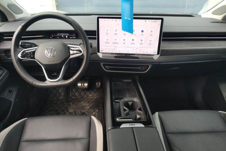 Used Volkswagen ID.7 VIZZION 2024 PRO Model Center Console