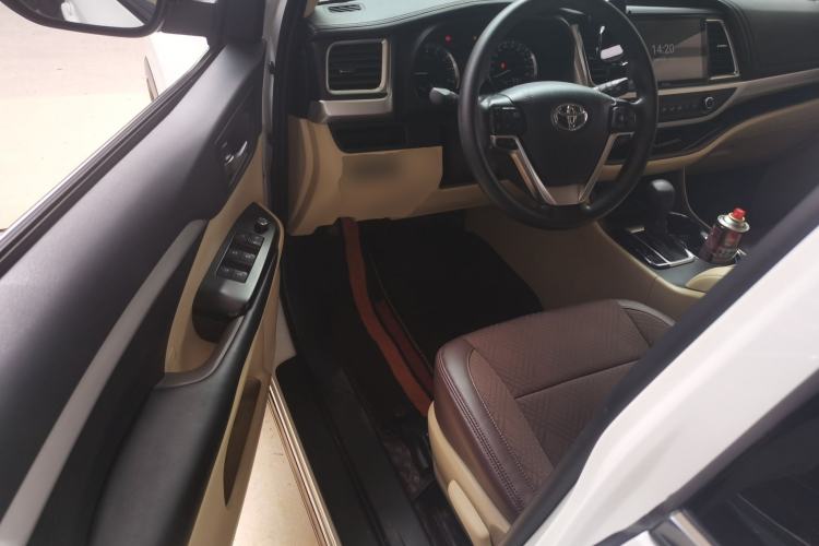 Used Toyota Highlander 2021 2.0T Four-Wheel Drive Elite Edition 7-Seater Driver Seat